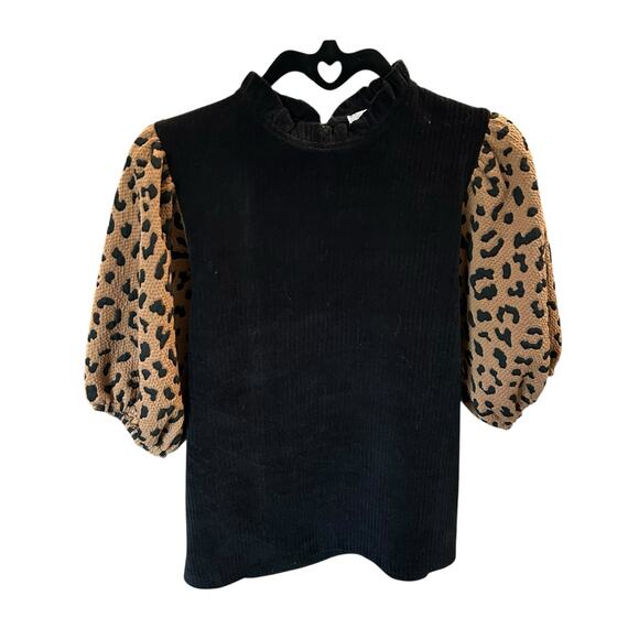 THML Black Corduroy Cheetah Print Short Puff Sleeve Ruffle Neck Top Womens XS - Picture 1 of 6